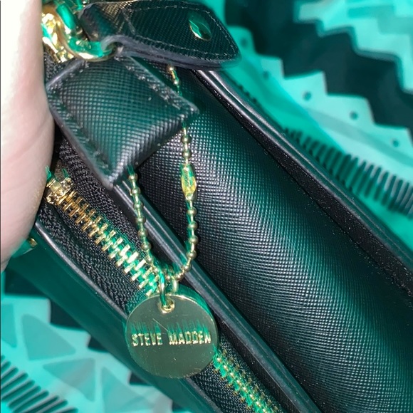 Steve Madden hang bag - Picture 4 of 4